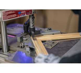 Assemblage cadre par agrafes